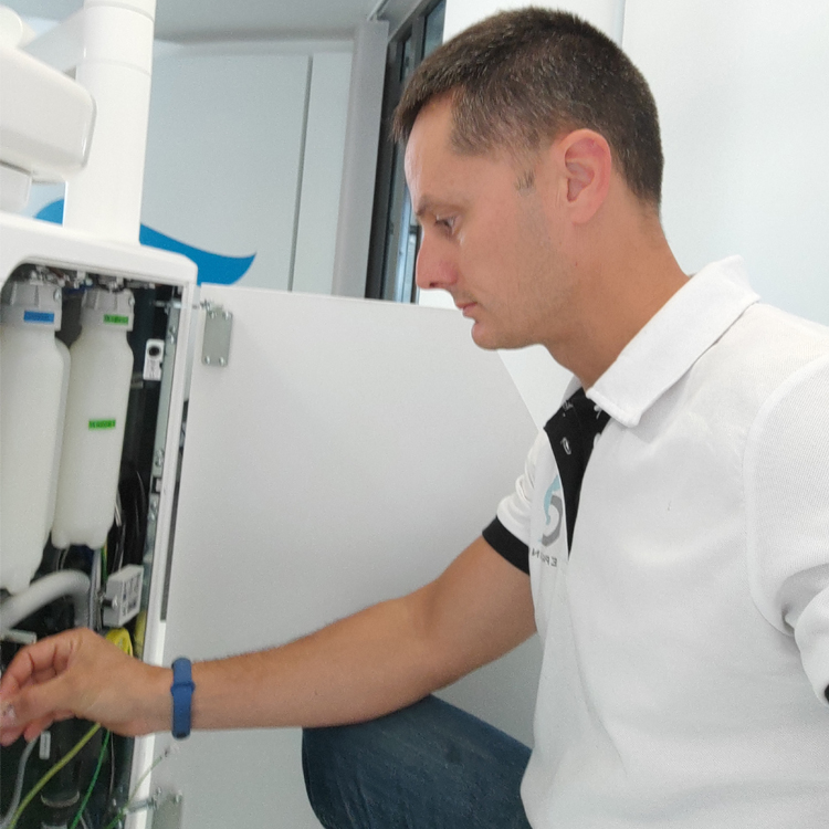 Reparaclinic Servicio técnico y equipamiento profesional para clínicas dentales Ayora, valencia